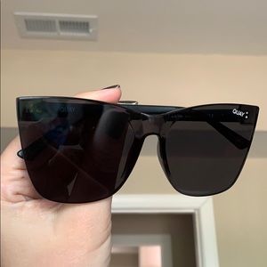 QUAY X LIZZO COME THRU BLACK SUNGLASSES